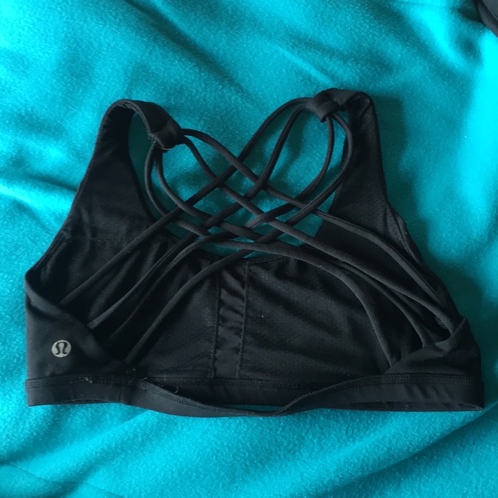 Lululemon Free to be Wild bra